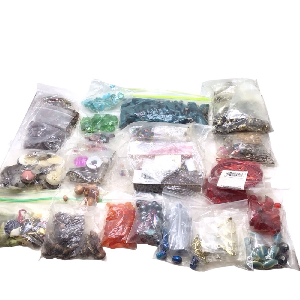 2.5lb+ Mixed Beads Lot for Jewelry Making Crafts Assorted Styles Colors Shapes.